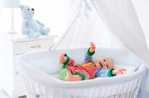 Read more about the article When Is a Baby Too Big for a Bassinet? (Transition Guide)