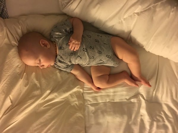 Baby Wear a Diaper at Night