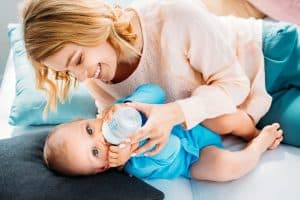 Read more about the article How Many Baby Bottles Do You Need?